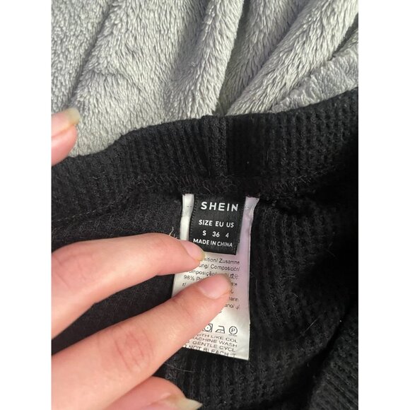 shorts - Picture 3 of 3